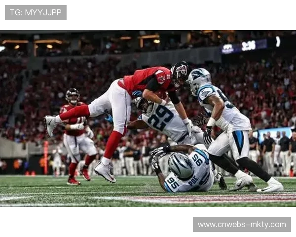 第三节风云突变：雄狮防守组连续四档红区阻拦爱国者达阵