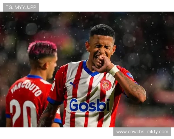 埃尔切主场气势如虹，4-0大胜延续黑马本色